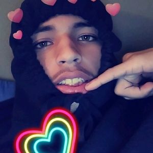 Meet your Posher, Luis